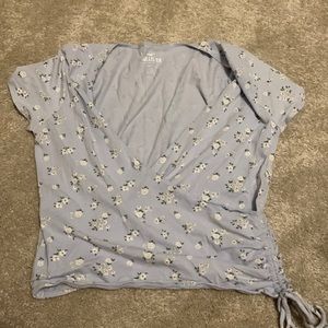 cropped shirt / size L